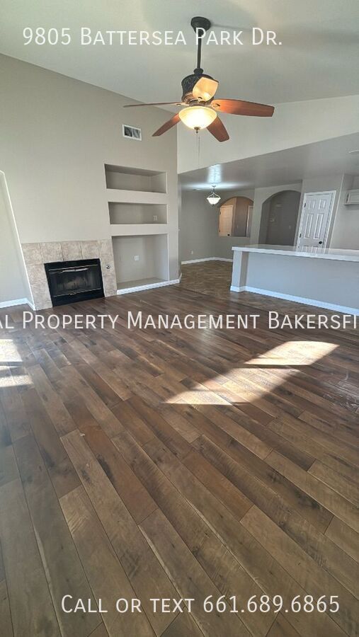Building Photo - 9805 Battersea Park Dr