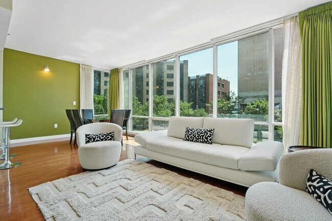 Foto del edificio - 20 Newport Pkwy