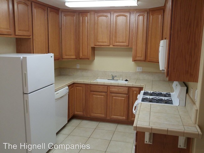 Building Photo - 648 Marijean Way