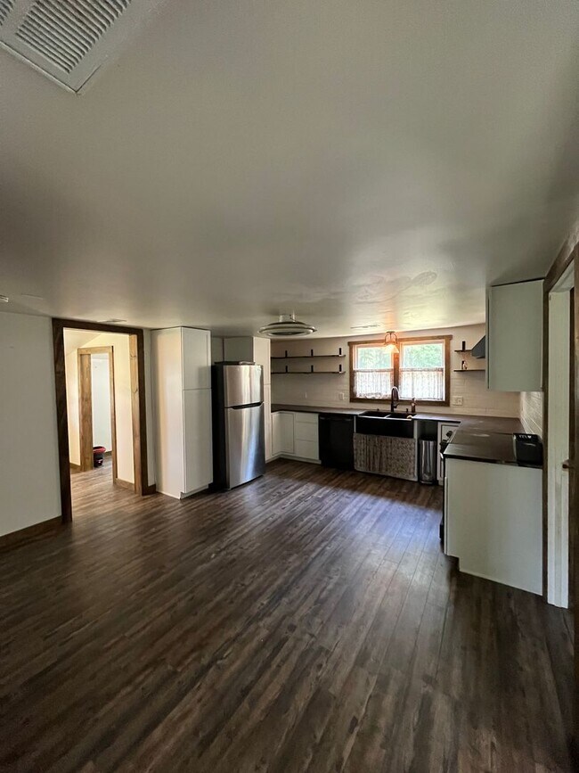 Foto del edificio - Charming 2 Bedroom Home Located In Holly Springs NC!!!