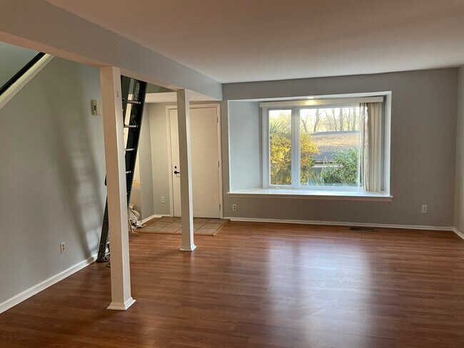 Foto del edificio - 218 E Chelsea Cir