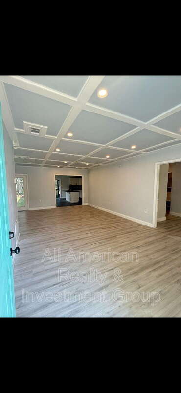 Building Photo - 19 Eglin St