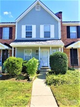 Building Photo - 8236 Golf Ridge Dr