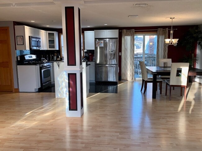 Building Photo - 188 Middlesex Ave