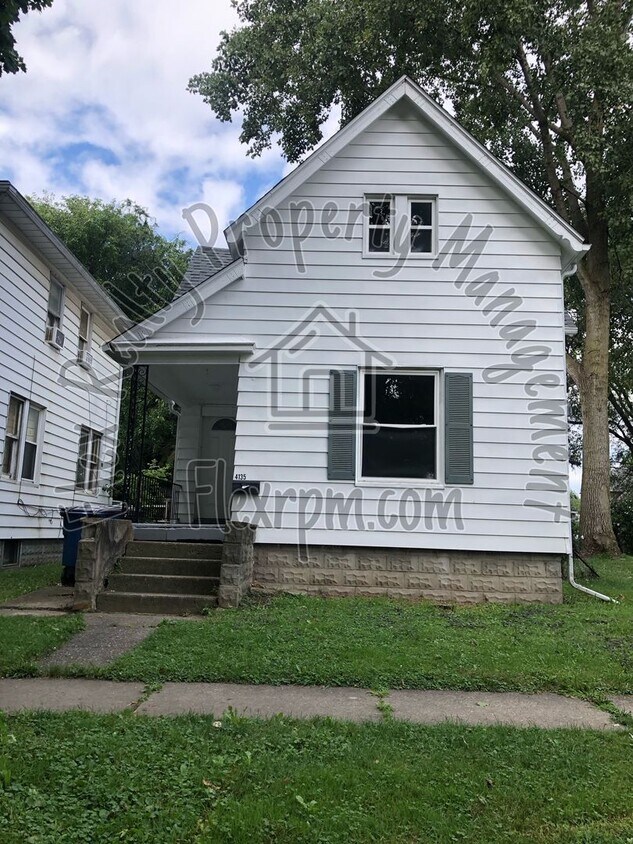 Primary Photo - West Toledo Home