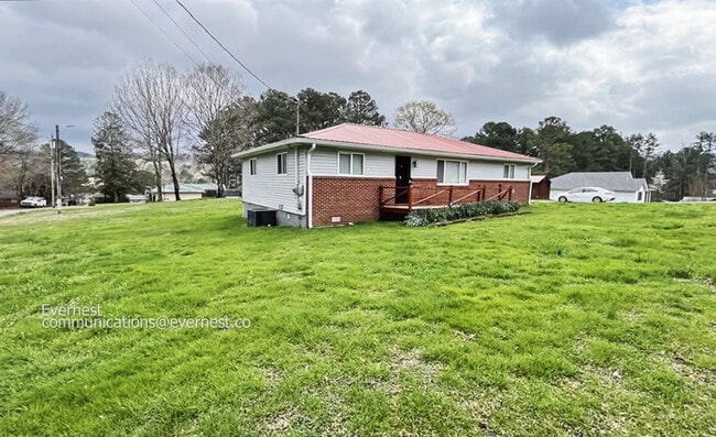 Building Photo - 129 Neal Dr