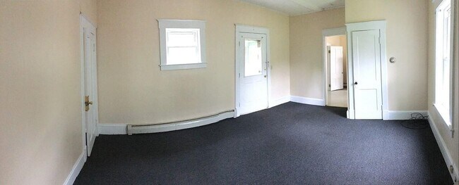 Livingroom - 21 Loomis St