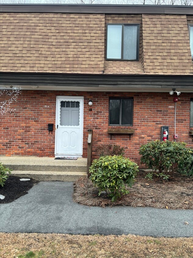 Foto principal - 11 King Arthur Dr