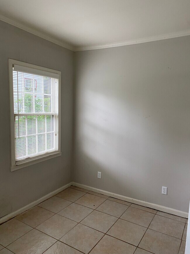 Foto del edificio - 1543 Glenwood Ave SE