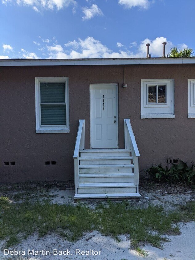 Primary Photo - 2 br, 1 bath House - 1404 E University Ave