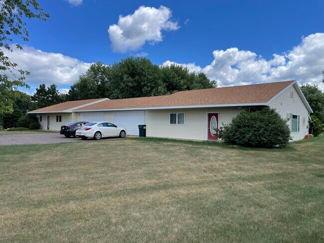 Foto del edificio - 5639 165th St E