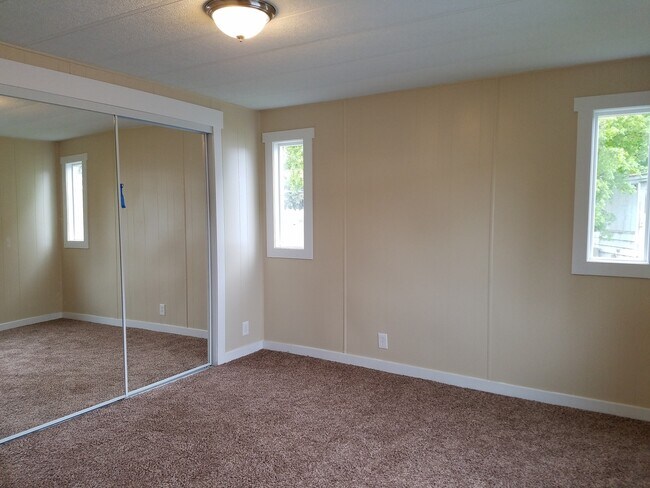 Foto del edificio - 2 BDRM Mobile Home for rent in Hayden!