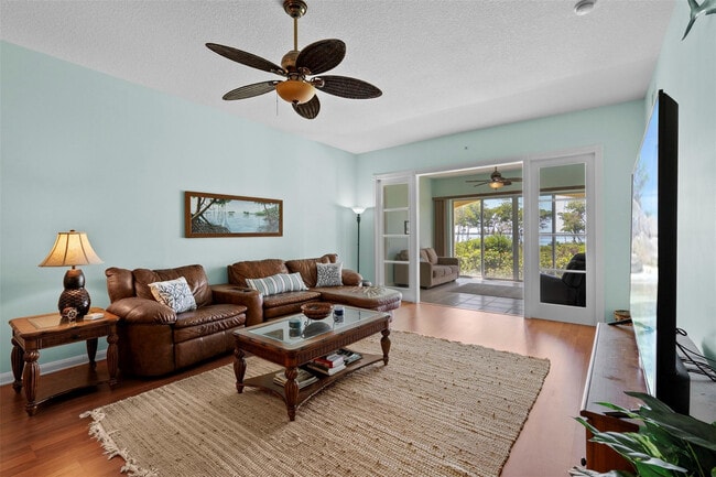 Foto del edificio - 23 Harbour Isle Dr W