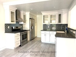 Building Photo - 1702 Algol Ct