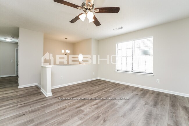 Building Photo - 6714 Bent Creek Dr