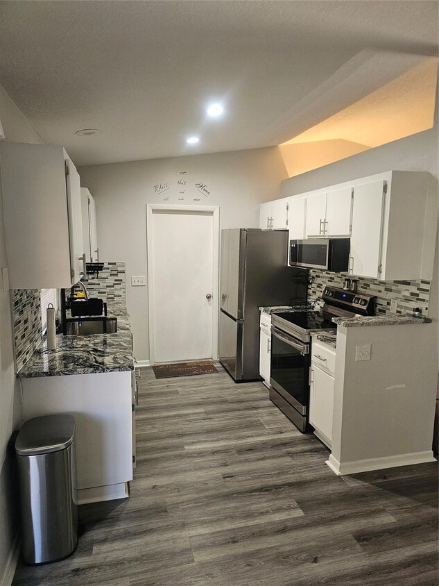 Primary Photo - 2049 SW McAllister Ln