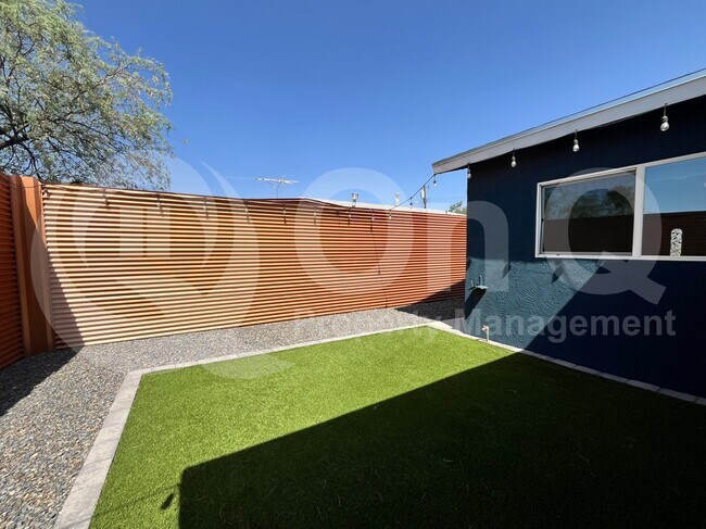 Foto del edificio - 1625 W Buckeye Ln