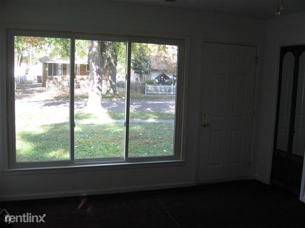 Building Photo - 233 W Princeton Ave