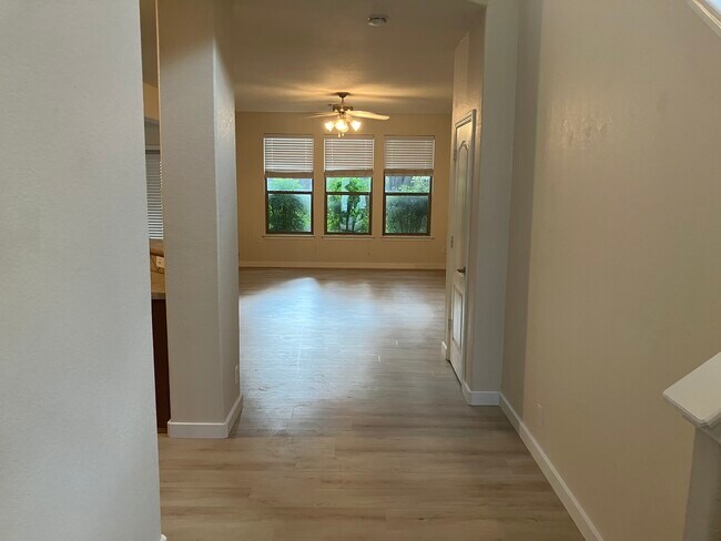 Building Photo - 6031 Pecan Tree