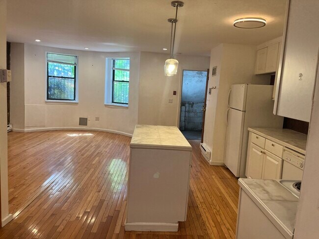 Foto del edificio - 88 E Brookline St