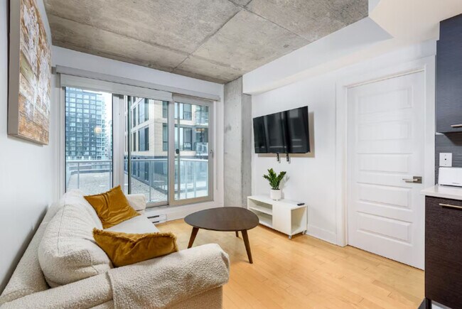 Photo du bâtiment - 1045 Rue Wellington