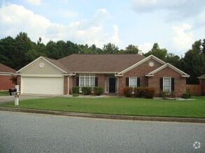 Building Photo - 1555 Doubletree Dr