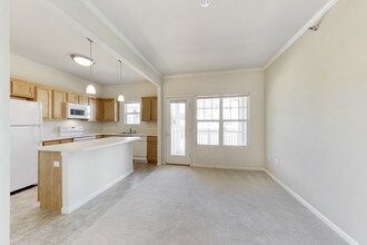Building Photo - Mansions at Jordan Creek