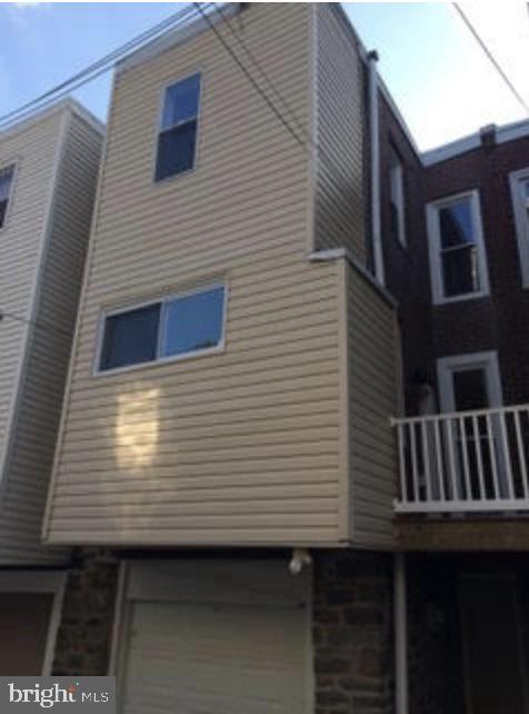Building Photo - 879 N 21st St