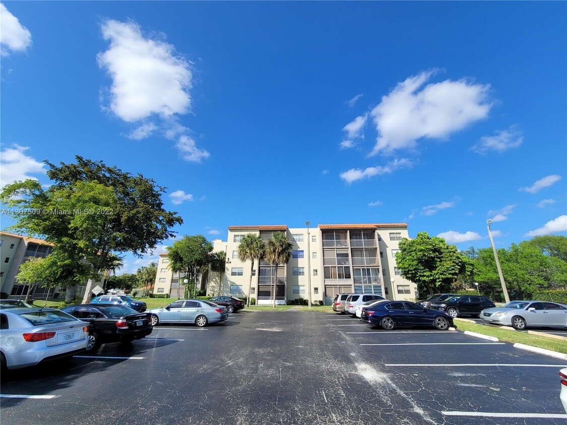 1810 SW 81st Ave Unit 2408, North Lauderdale, FL 33068 Condo for Rent