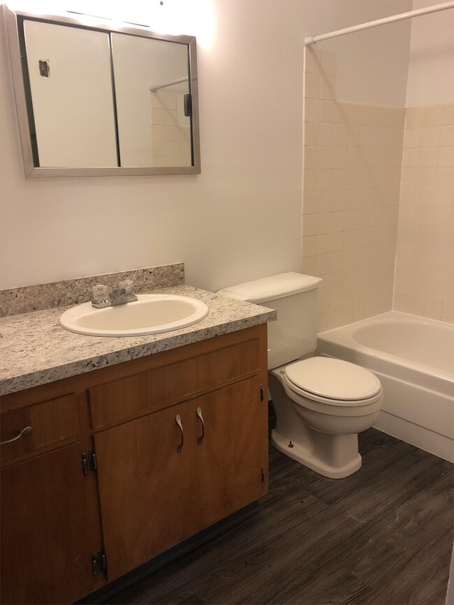Foto del edificio - 6603 N Standard St