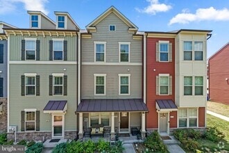 Building Photo - 829 Badger Ave