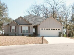 Building Photo - 3984 Rock Hollow