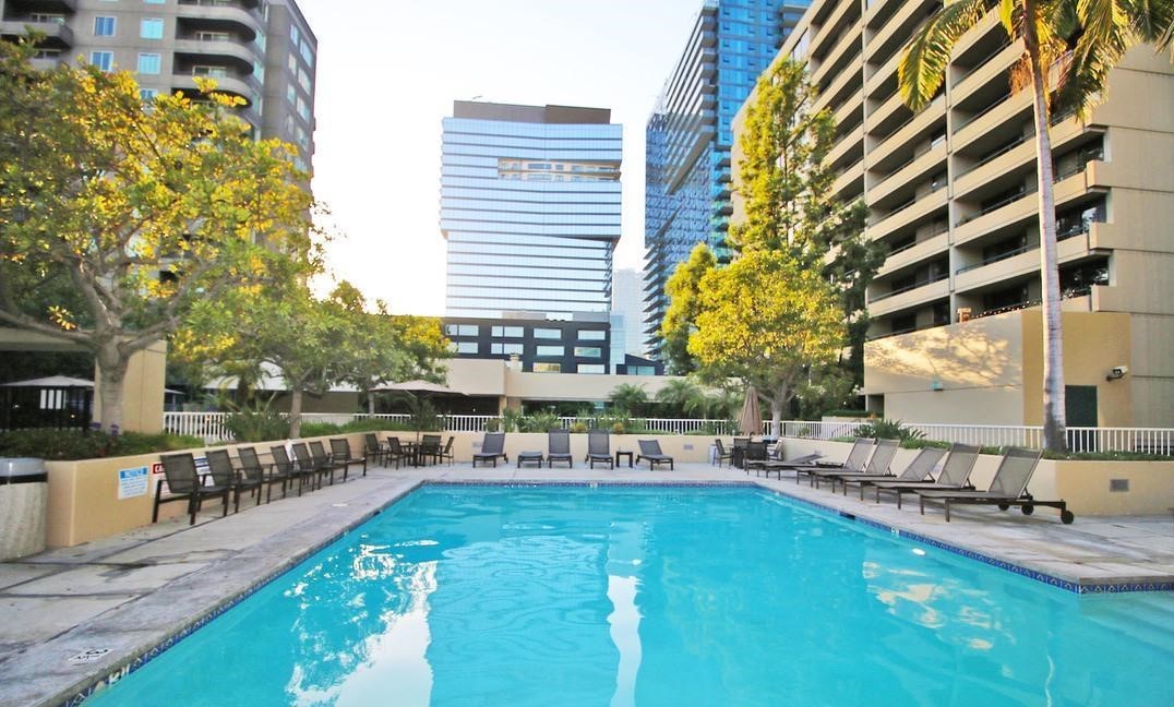 Community Pool - 600 W 9th St