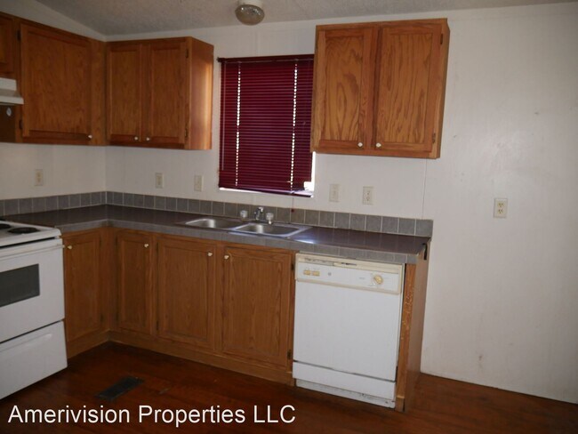 Building Photo - 3 br, 2 bath House - 6031 Pleasant Meadow