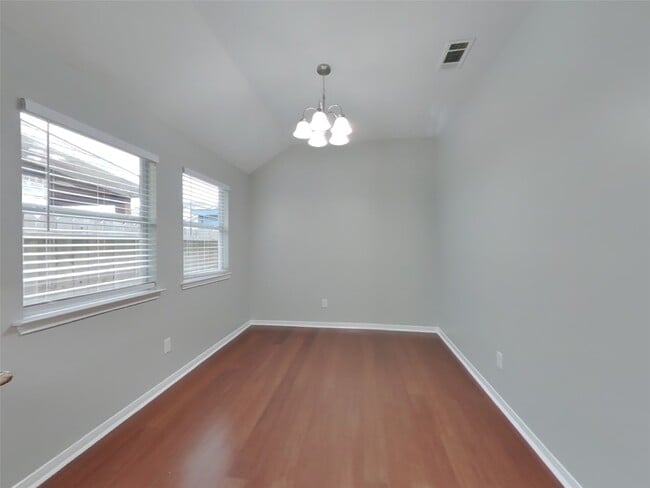 Building Photo - 6726 Misty Dale Dr