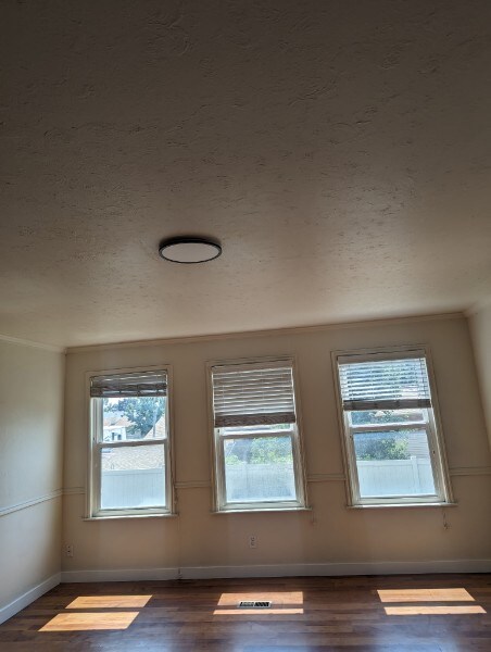 Foto del edificio - 1099 W 1420 N