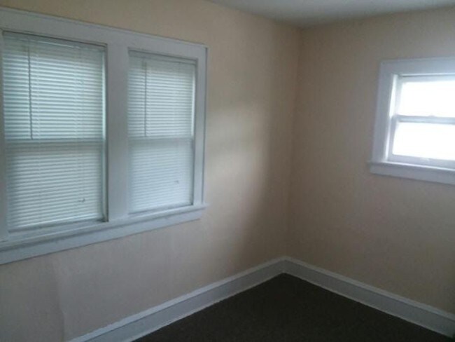 Foto del edificio - 6702 W Fairview Ave
