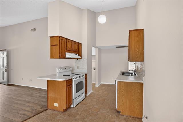 Foto del edificio - 5009 Stage W Dr