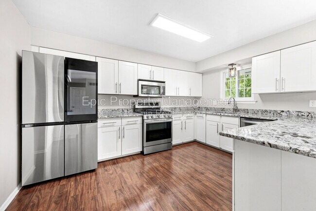 Foto del edificio - 2233 Brookhaven Rd