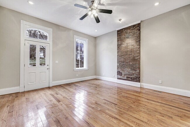 Foto del edificio - 3319 S 18th St