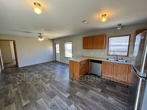 Building Photo - 260 Lark Meadow Dr
