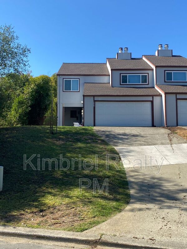 Foto del edificio - 2928 Stanford Ln