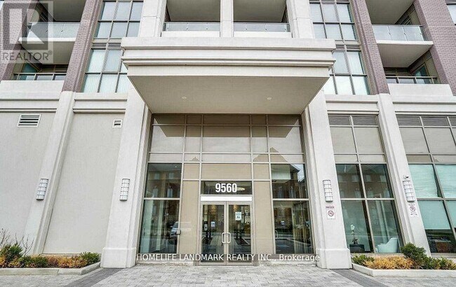 Photo du bâtiment - 9560 Markham Rd