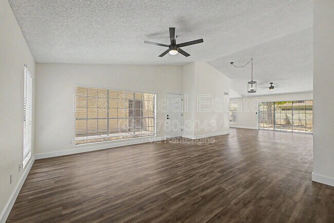 Foto del edificio - 4208 W Villa Maria Dr