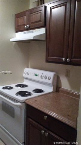 Foto del edificio - 1139 Lake Terry Dr