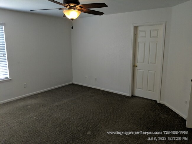 Building Photo - 20000 E 40th Pl