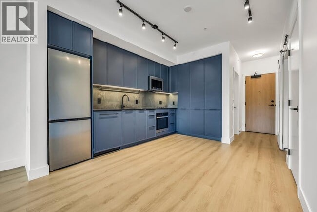 Building Photo - 3055 Murray St