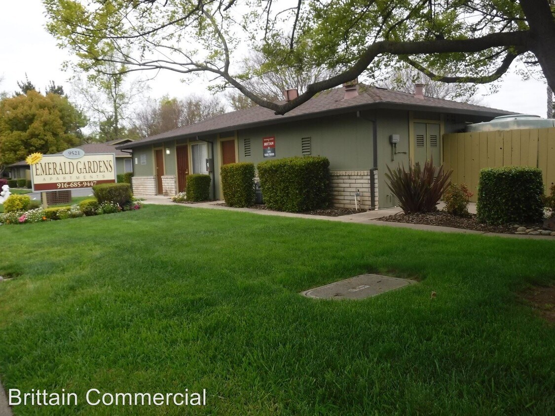 Foto principal - 9521 Emerald Park Dr