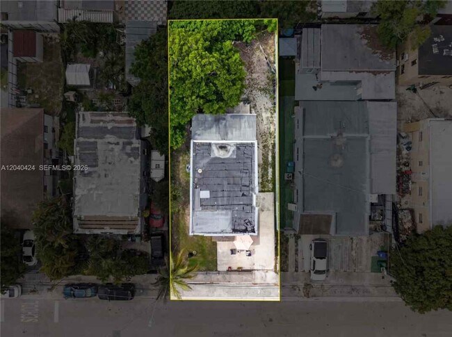 Foto del edificio - 1168 NW 30th St