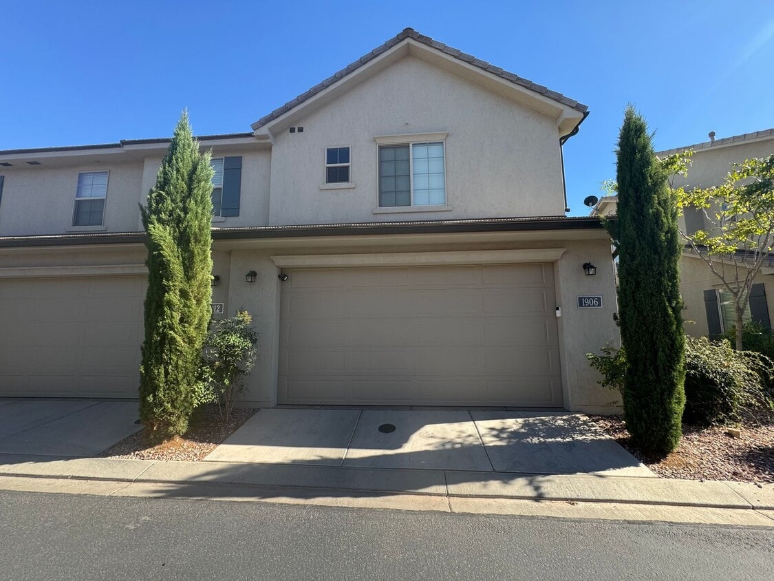 Primary Photo - Fully Furnished Sienna Hills 3 bed 2.5 bat...